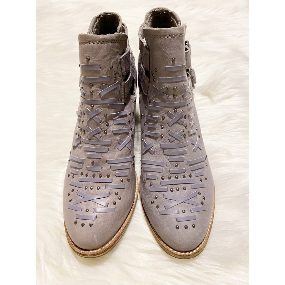 𝅺Caterpillar CAT Cheyenne Leather Studded Western Ankle Boot Bootie NWOB - Picture 4 of 16